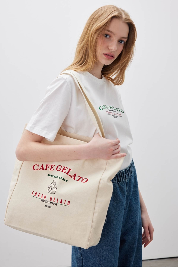 Manuka - PRINTED BELLOWED CLOTH BAG CAFE GELATO (1)