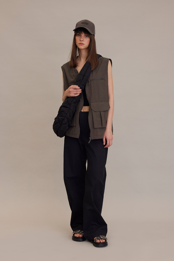 Manuka - TECHNICAL DETAIL VEST MINK (1)