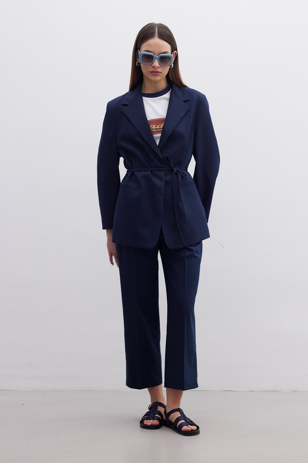 Manuka - STRAIGHT CUT TROUSERS WITH DECKLES NAVY BLUE (1)