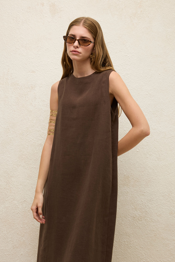 Manuka - SLEEVELESS LINEN COMFORTABLE DRESS BITTER BROWN (1)