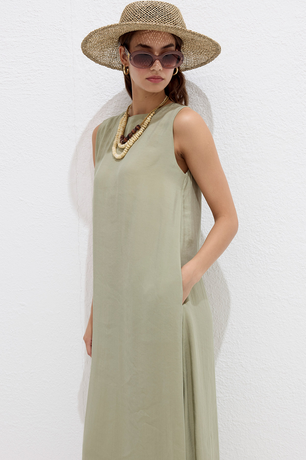 Manuka - TENCEL COMFORTABLE SLEEVELESS DRESS SOFT GREEN (1)