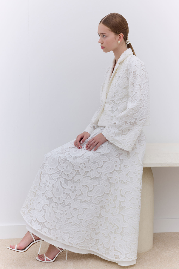 Manuka - LIMITED EDITION LACE JACKET ECRU (1)