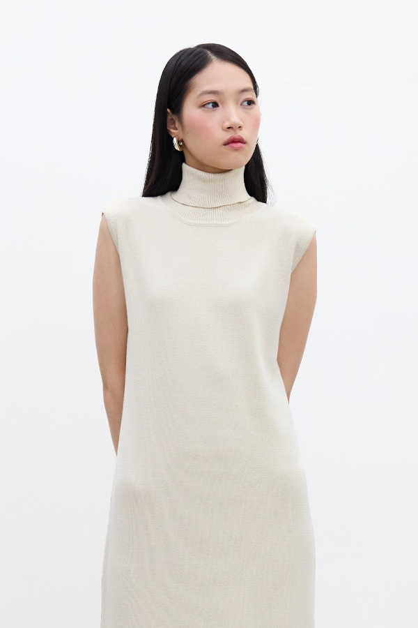 Manuka - SLEEVELESS HIGH COLLAR KNITWEAR DRESS BEIGE (1)