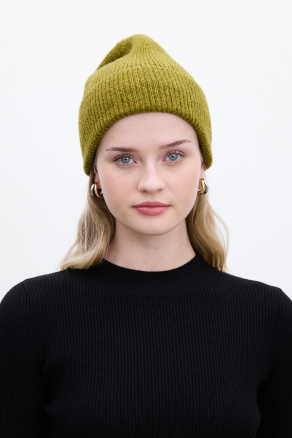 Manuka - RUBED KNITTED BEANIE PISTASTIC GREEN (1)